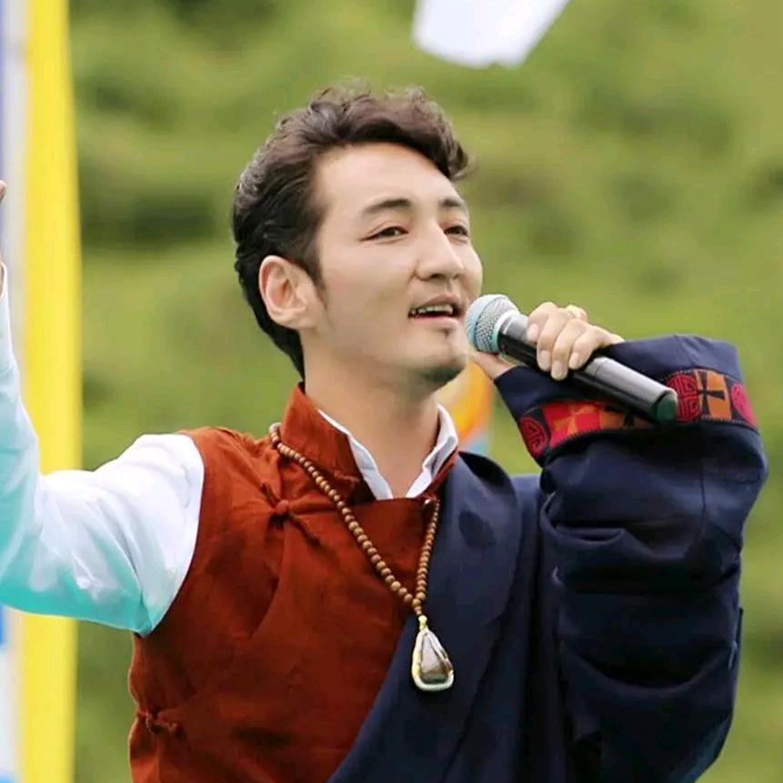 དགྲ་ལྷ་📿