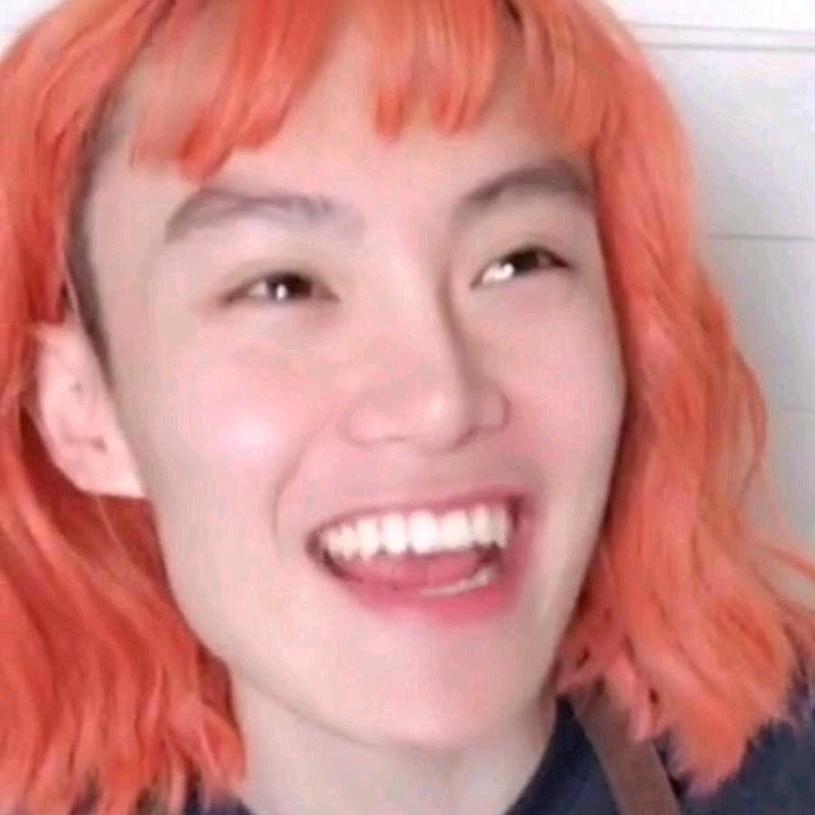 多余的毛毛姐
