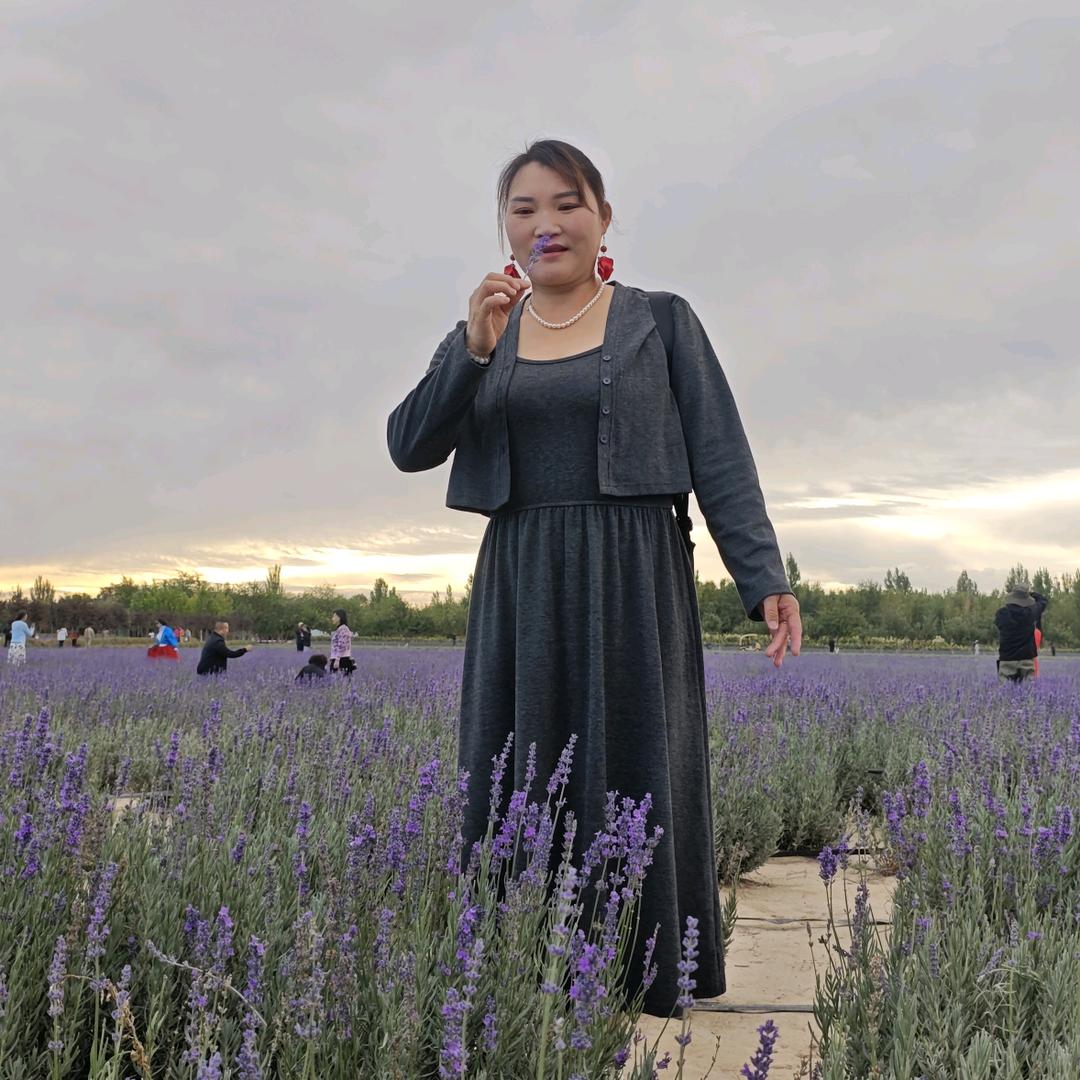 Zheng   wen die 🌹🍇