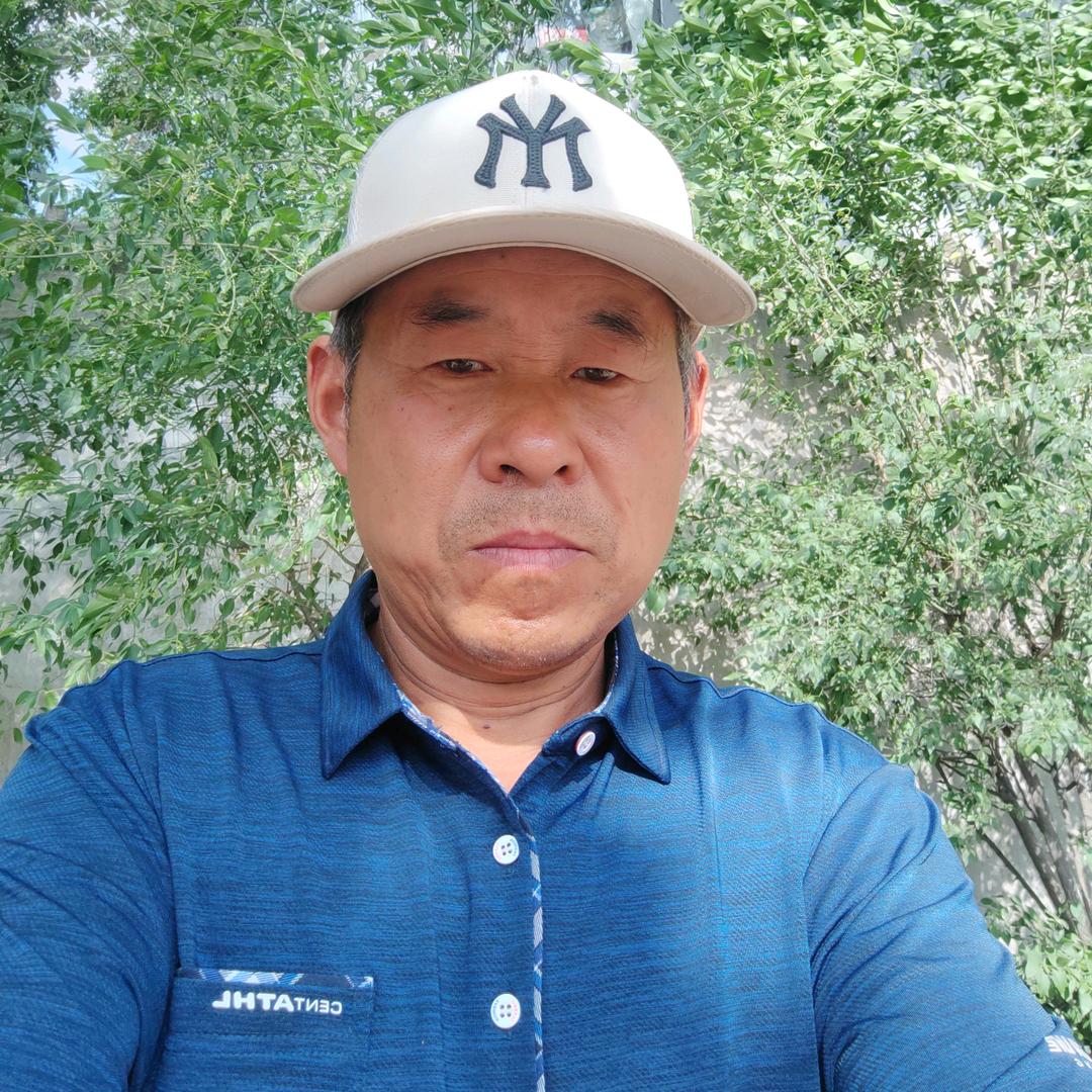 地摊大哥 下午6点开播