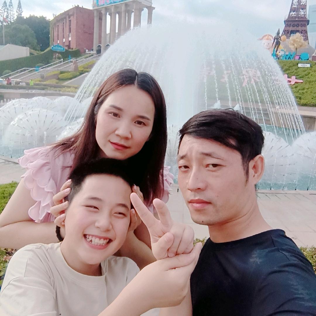 创创和颜颜的早餐店