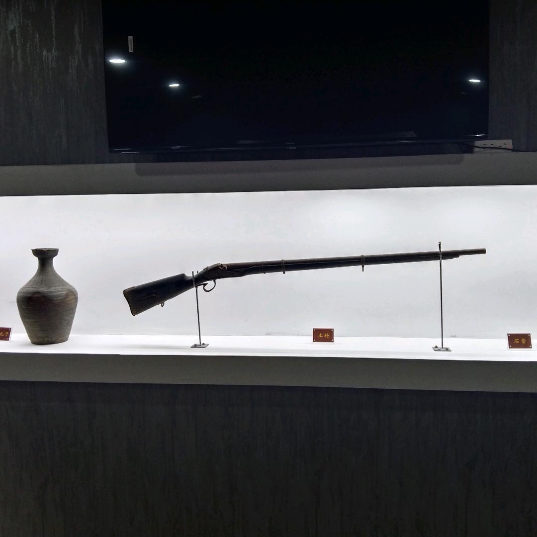 三年军旅一生情