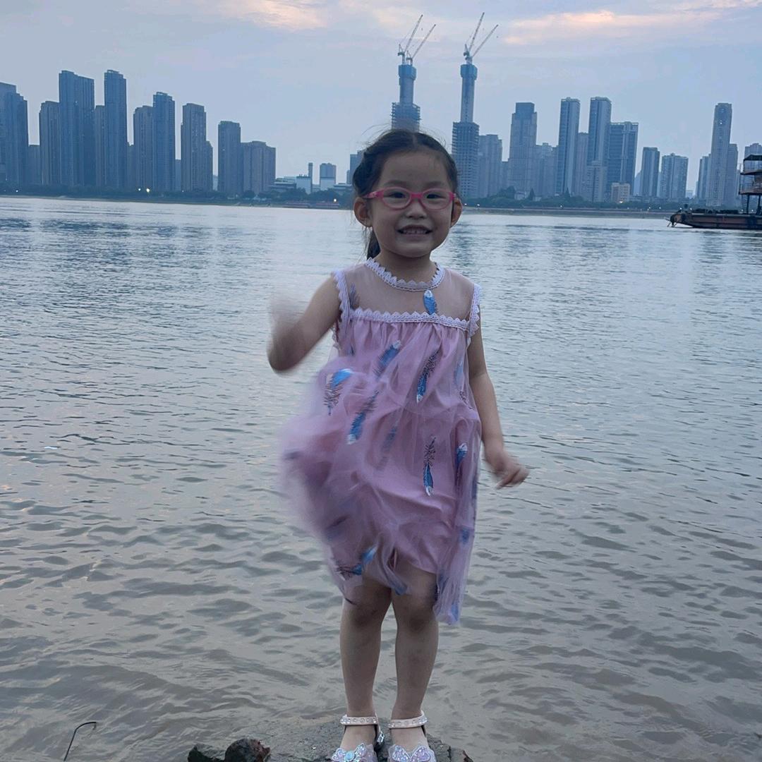 乐乐麻麻(努力涨粉中)