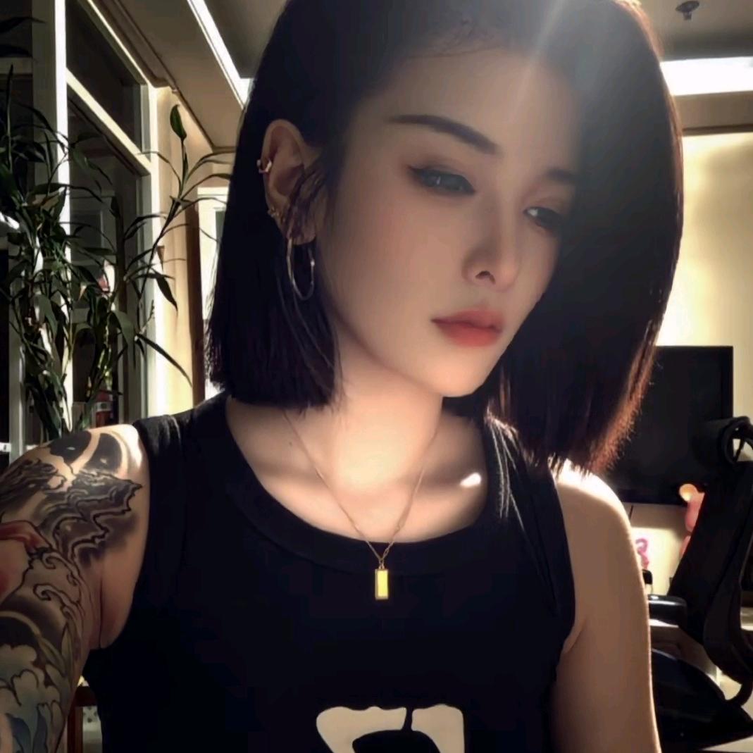 小虎牙💕