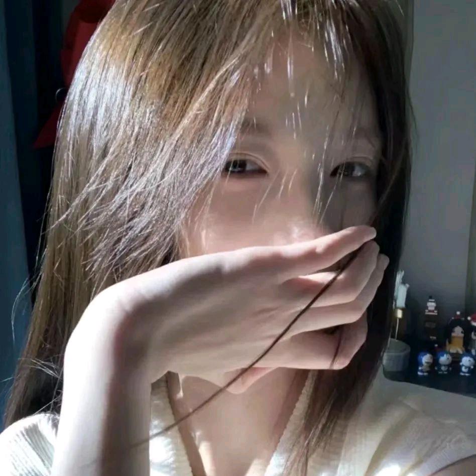 一口蛋黄苏/.