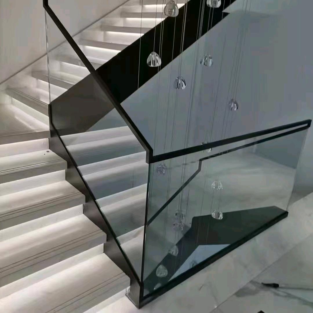 扬州市浩荡楼梯加工厂