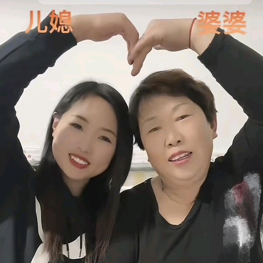 @小阿芮(记录婆媳搞笑日常)