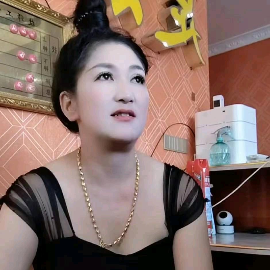 阿衣莫