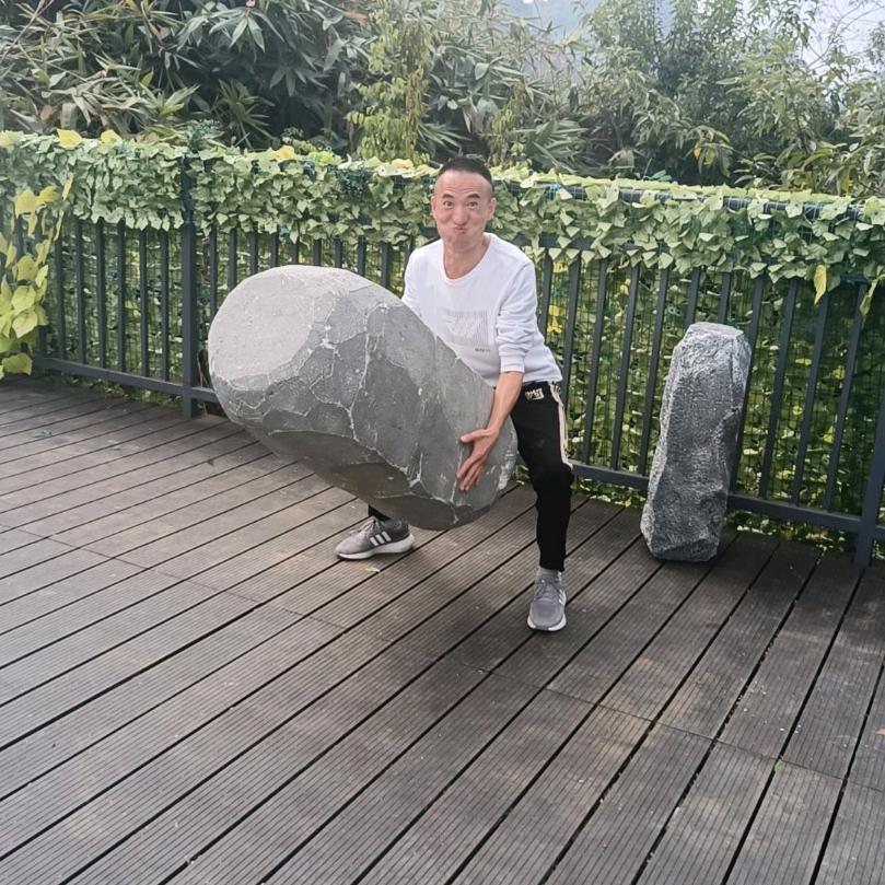 窗帘小哥