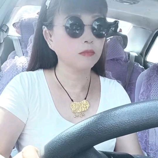 ( •̥́ ˍ •̀ू )点点( •̥́