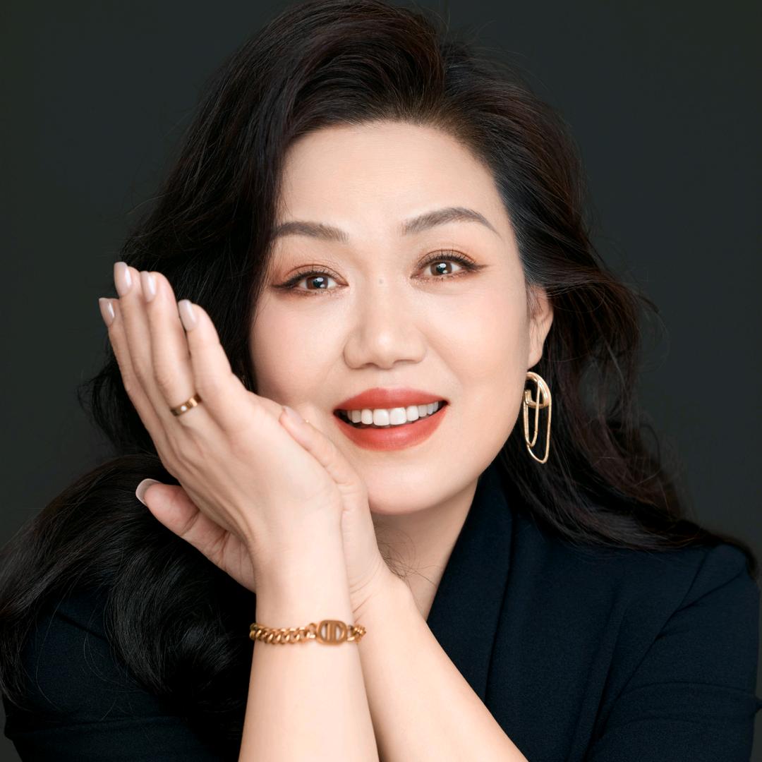 教钢琴的金老师