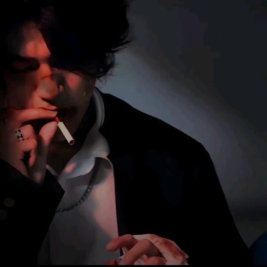 往事隨風࿐🚬: ഒᩚ🚬