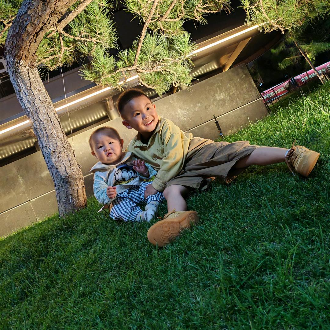 🐾᭄: ꪝ啊容꧔