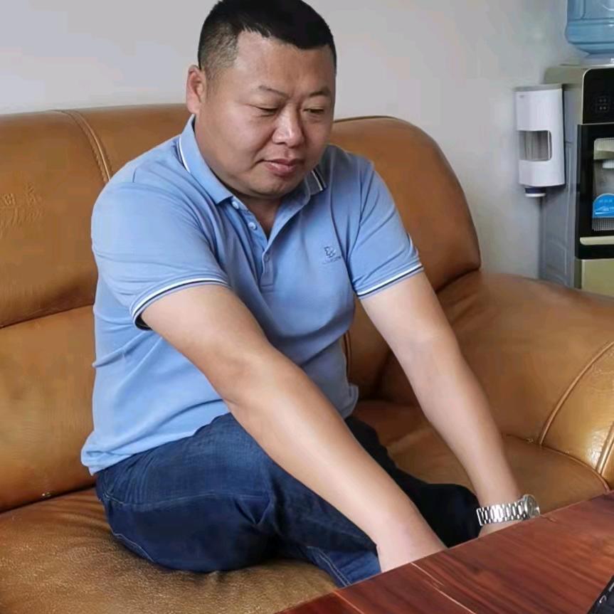 华哥~的幸福生活