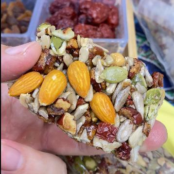 馋发财零食九宝糕