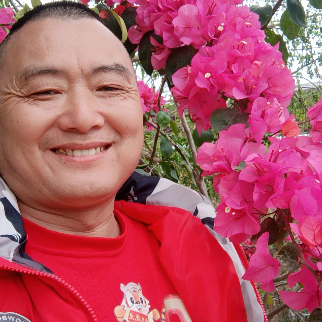 向幸福出发，等待未来