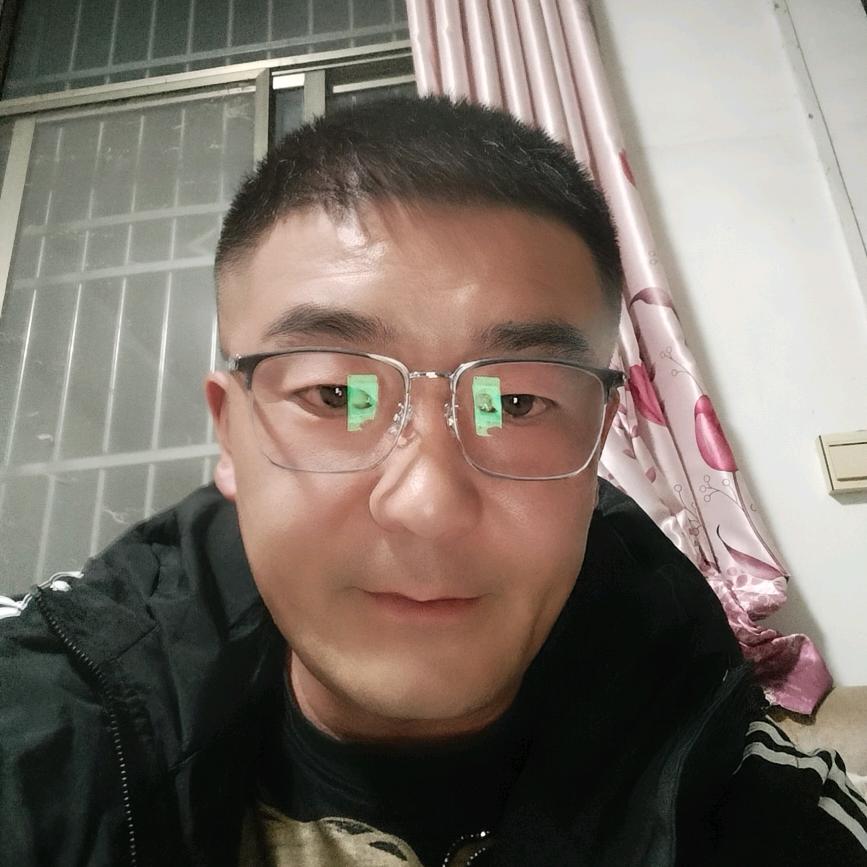 韩建峰，打捞水下作业，