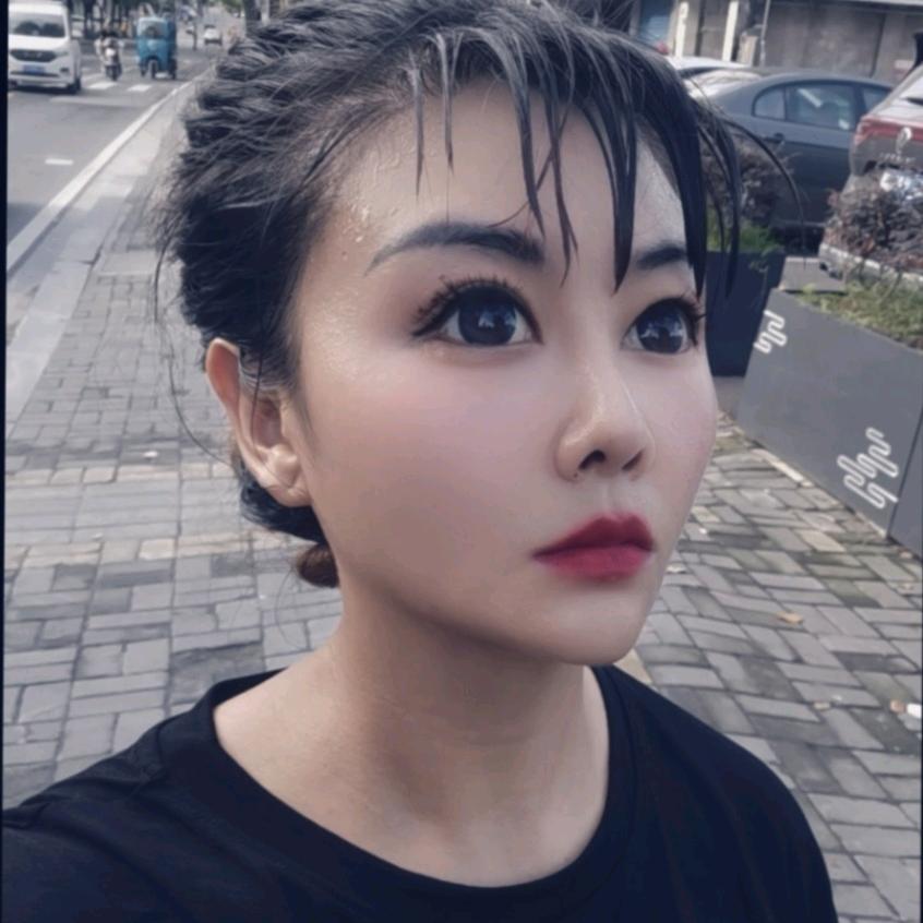 嘘别说话你吻我