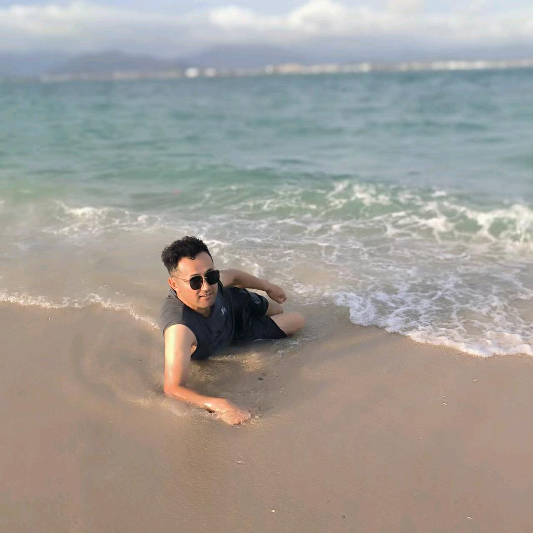 裕民携程旅行社胡总