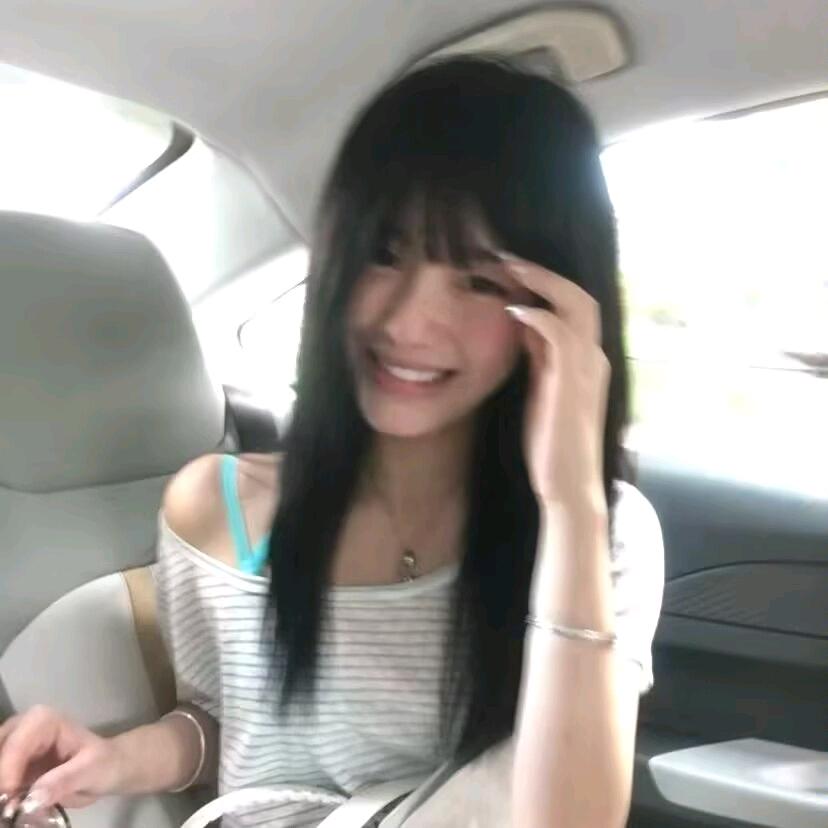 肘粥昼（i✖️4🐷🍃有👗版