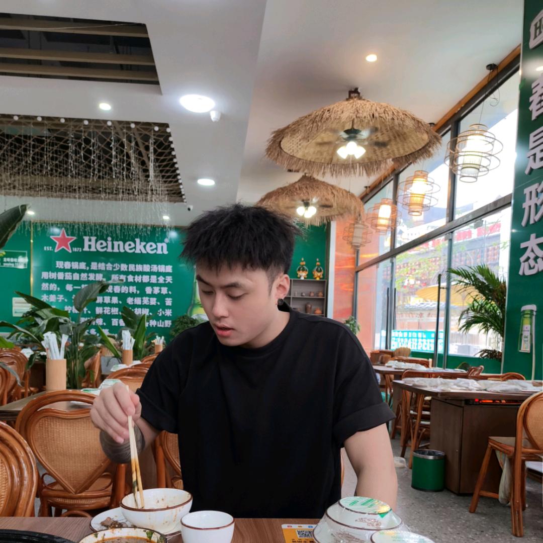 @酒糟根据地 铁板烧 老岩🤓