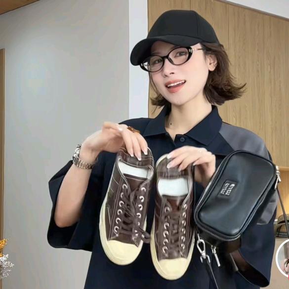 月月不吃鱼的时尚衣橱