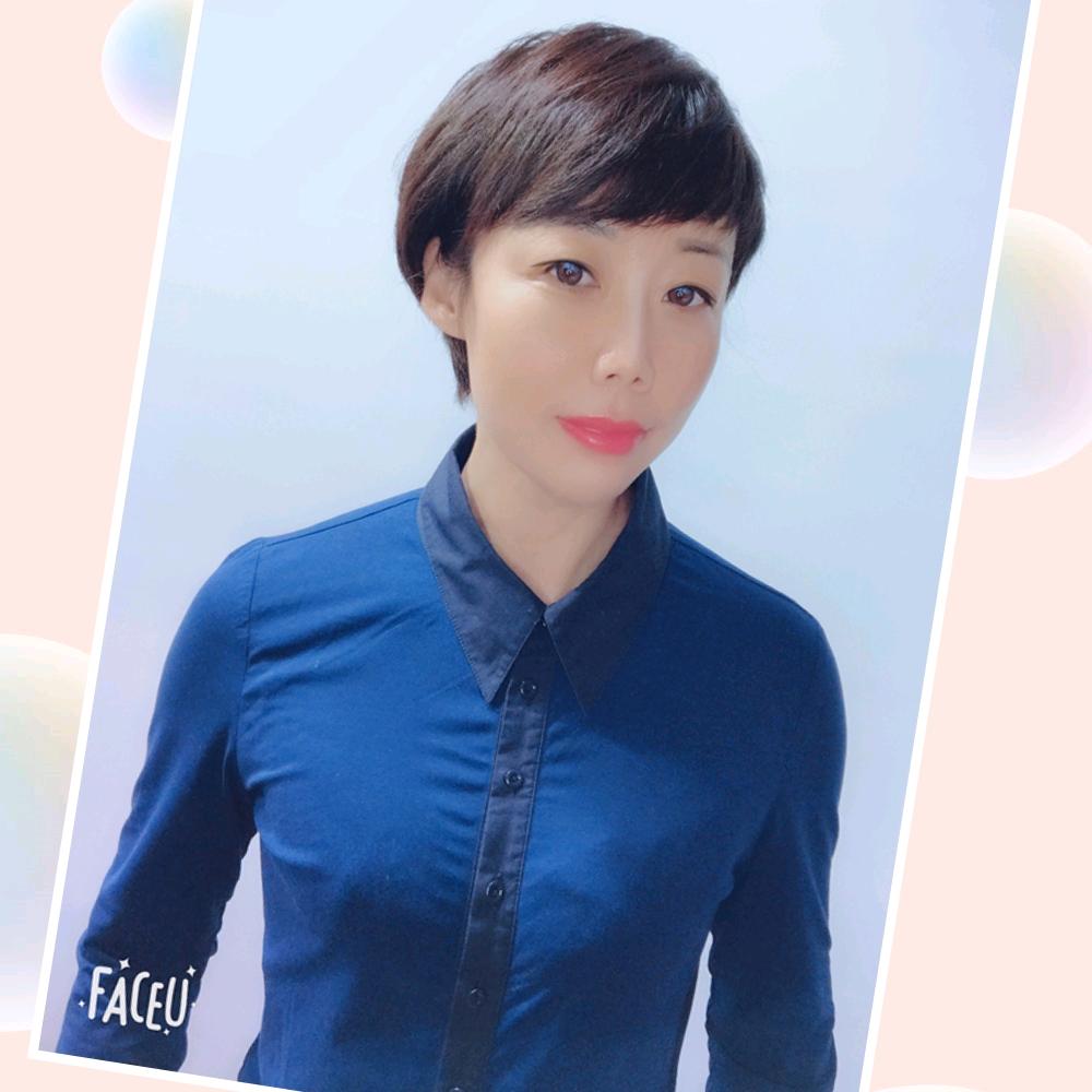 小草瘦身纤体瑞妮朵拉皮肤管理主理人