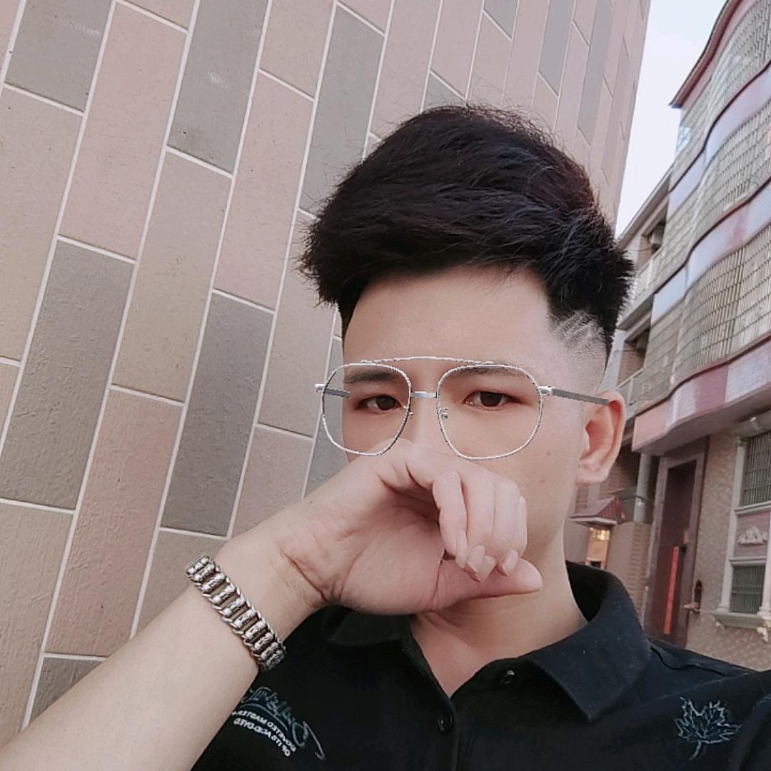 黄小哥