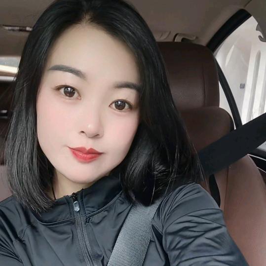 英子