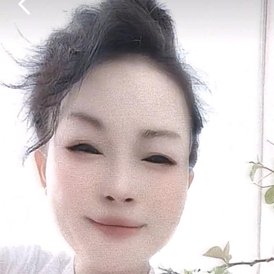 @三鸝