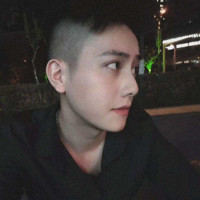 @ 男Sir