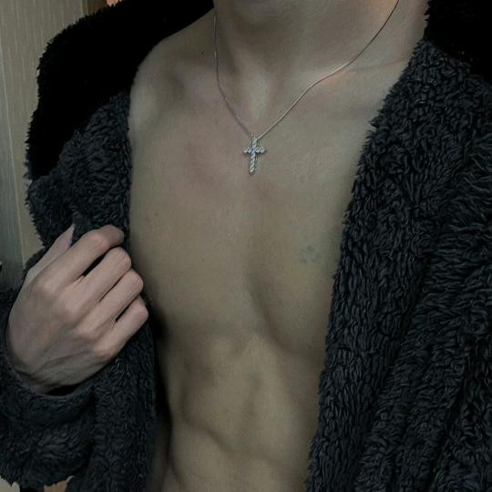 差点死在你不爱的瞬间（此号已注销）