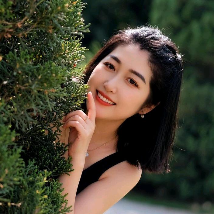 活出自我🚌🇨🇳丑小丫🌹