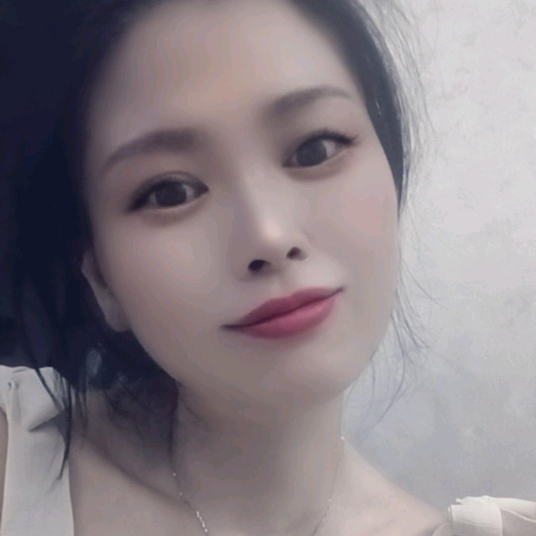 苗草堂养发美容师英子