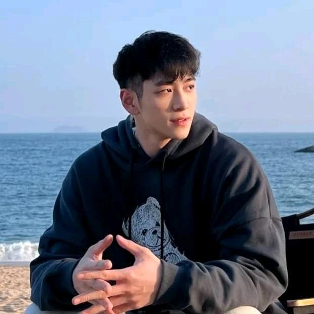 李铭言‍（情感军师）