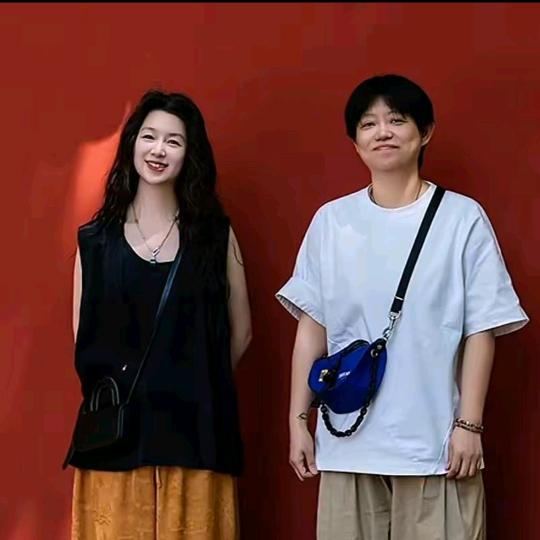 尤加莉精品穿搭-山见