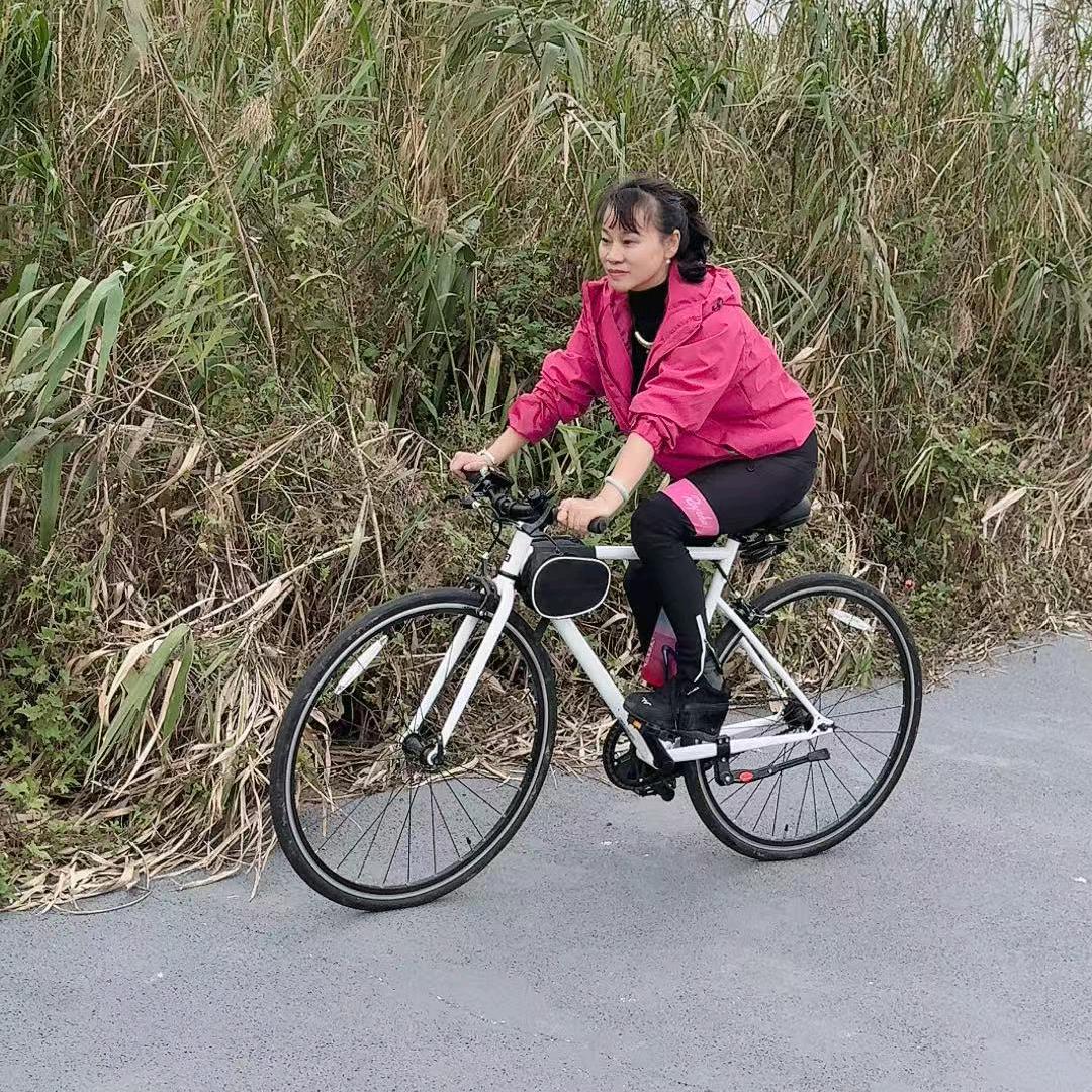 灵心手不巧。