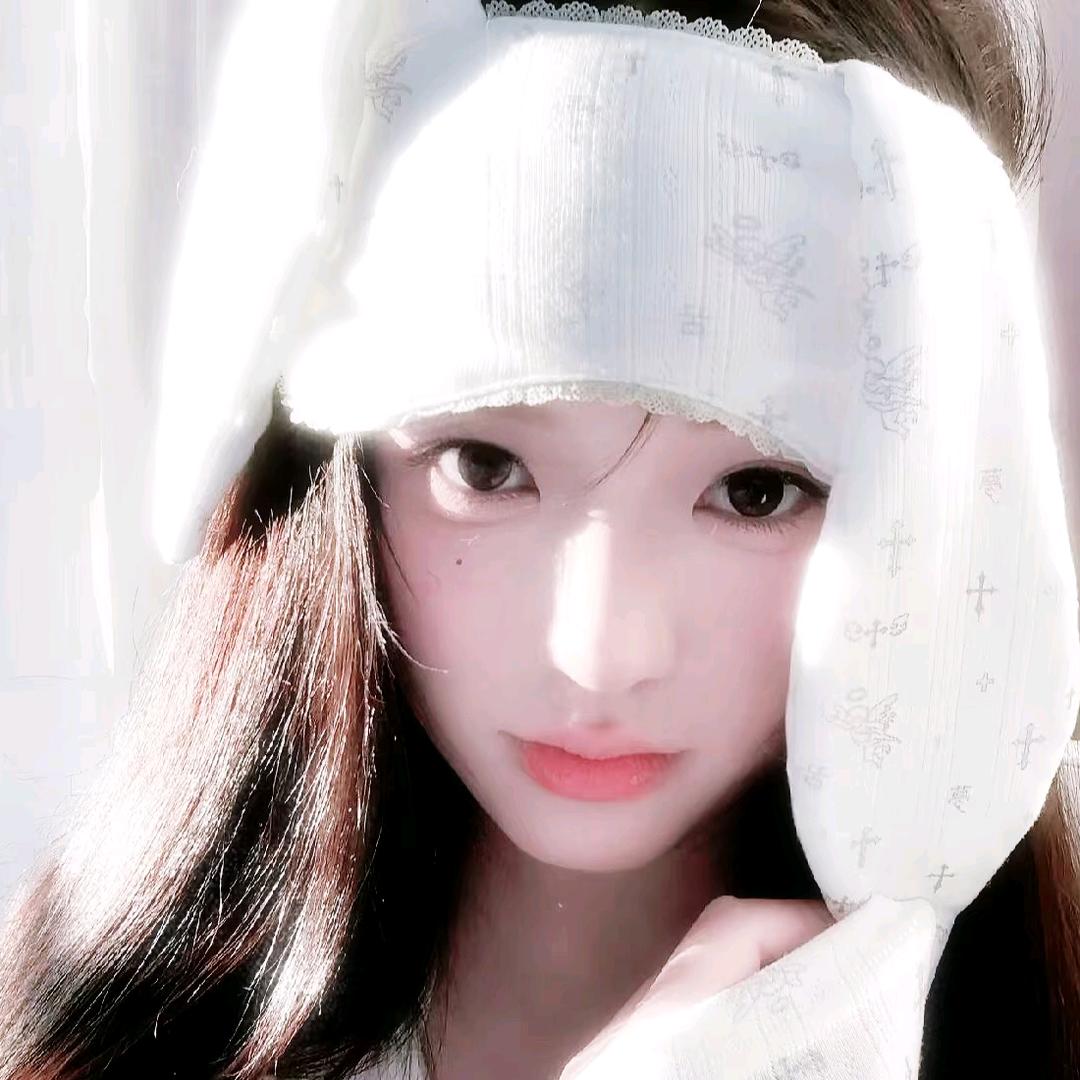 小卡 k/•᷅•᷄\୭
