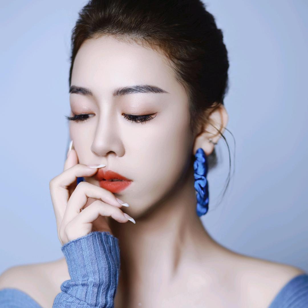 爱漂亮的Girl