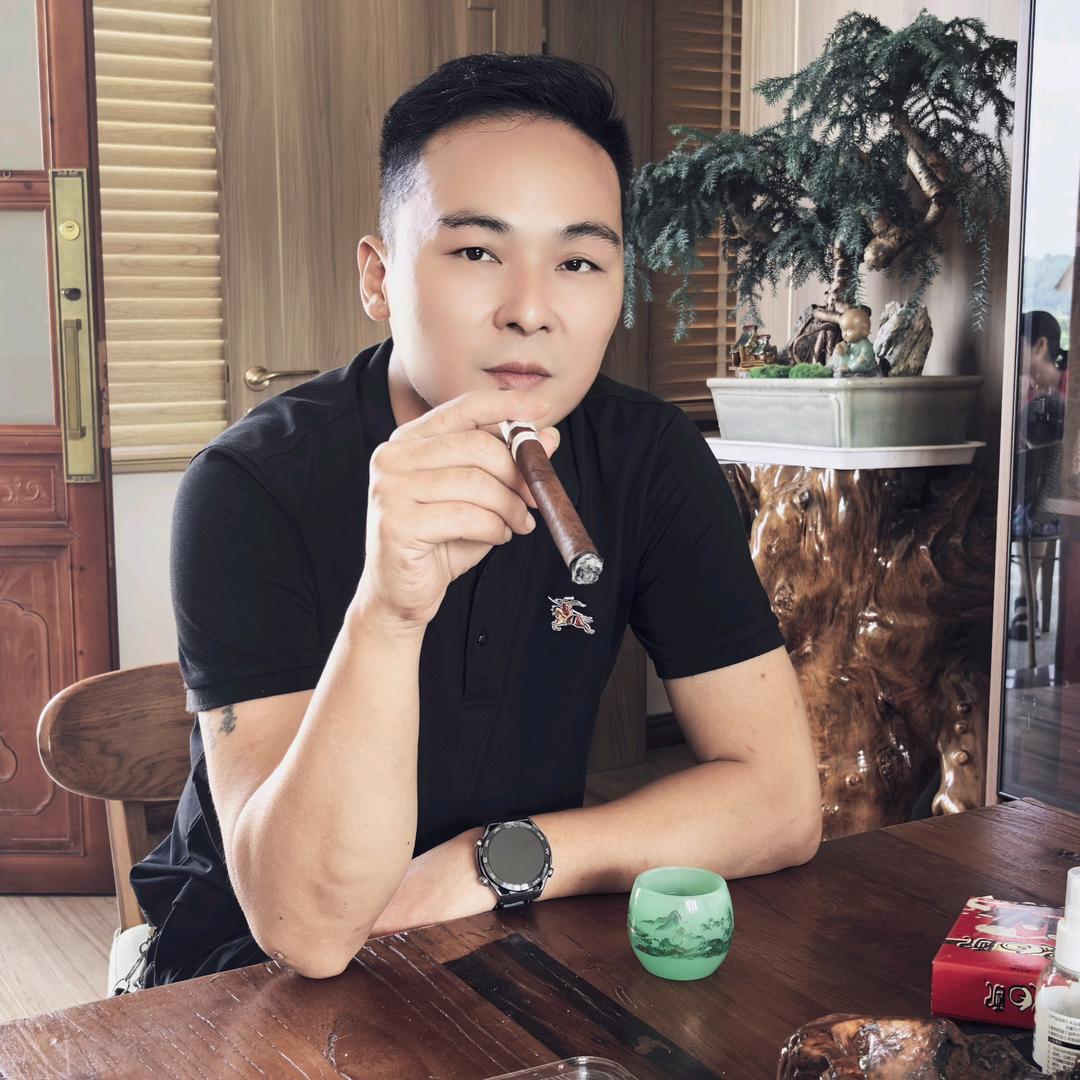 茅台镇上的大伟
