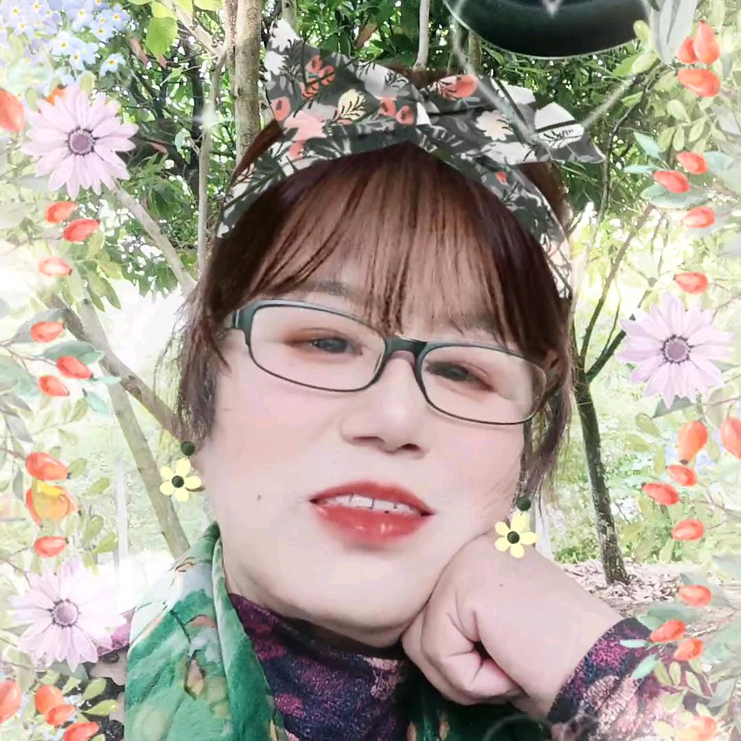 华然。