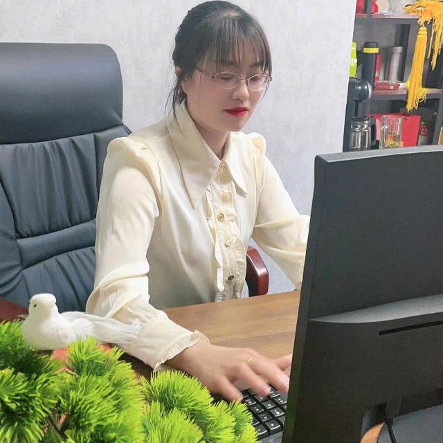 蓝天白云，唐姐