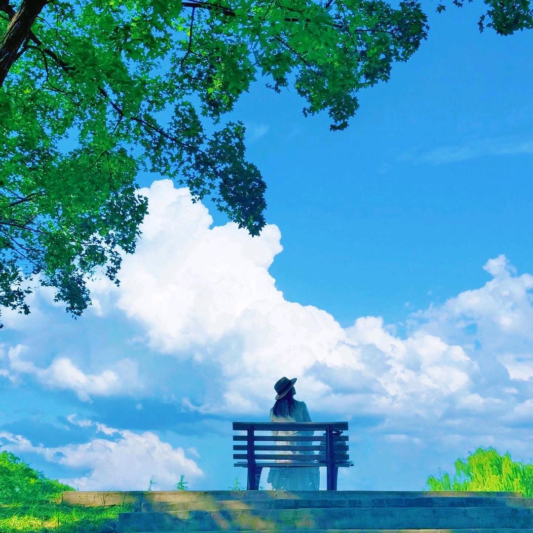一花一人一世界