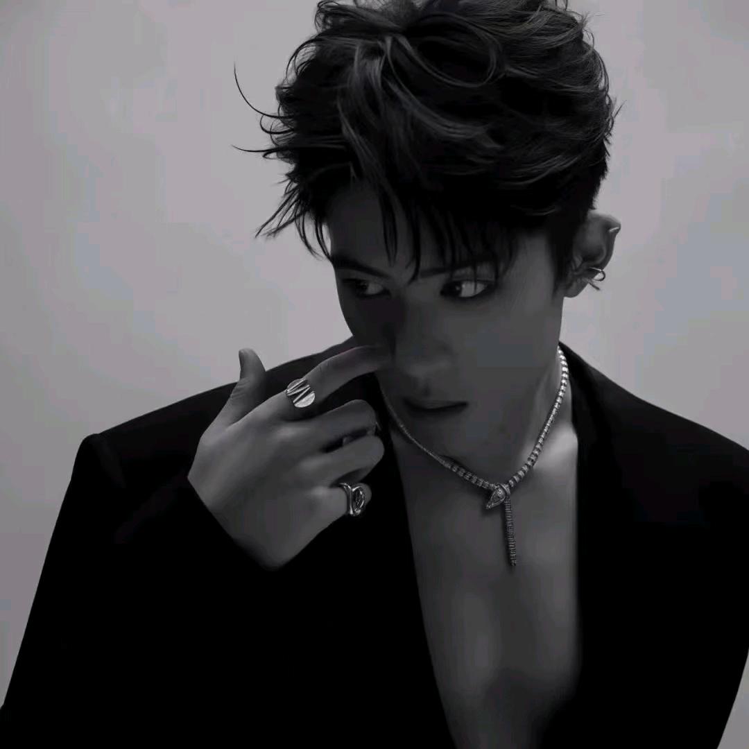 看妞大队大队长