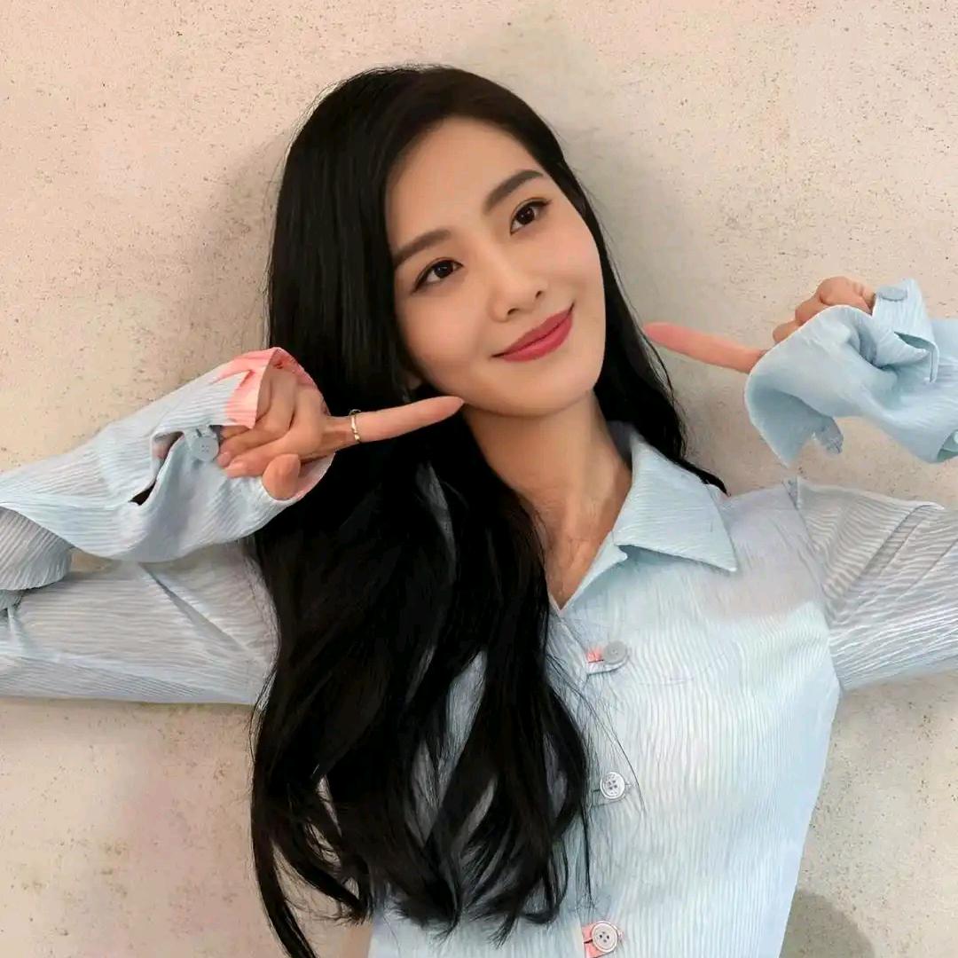 极简衣橱服饰