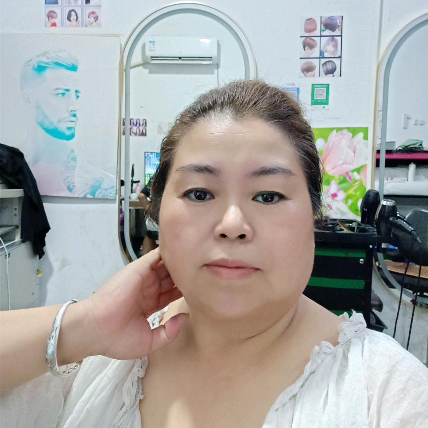 广告、理发、照相