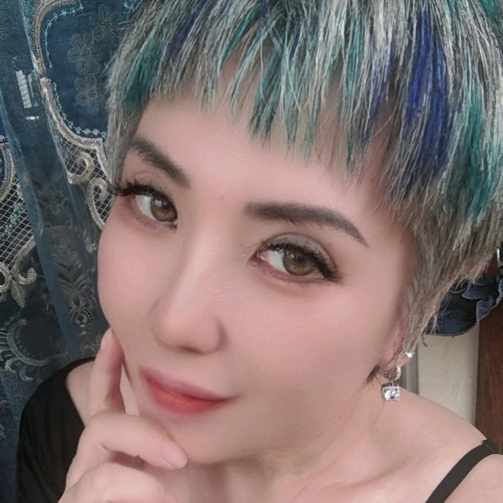 单身丽人