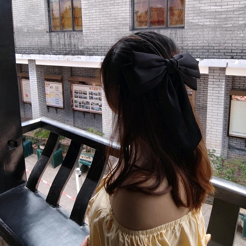 玲玲吖