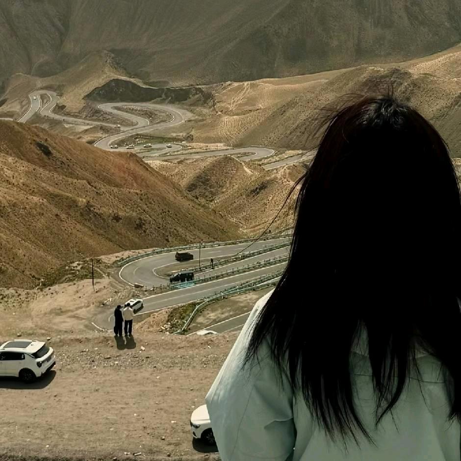 昆仑中吉乌专线