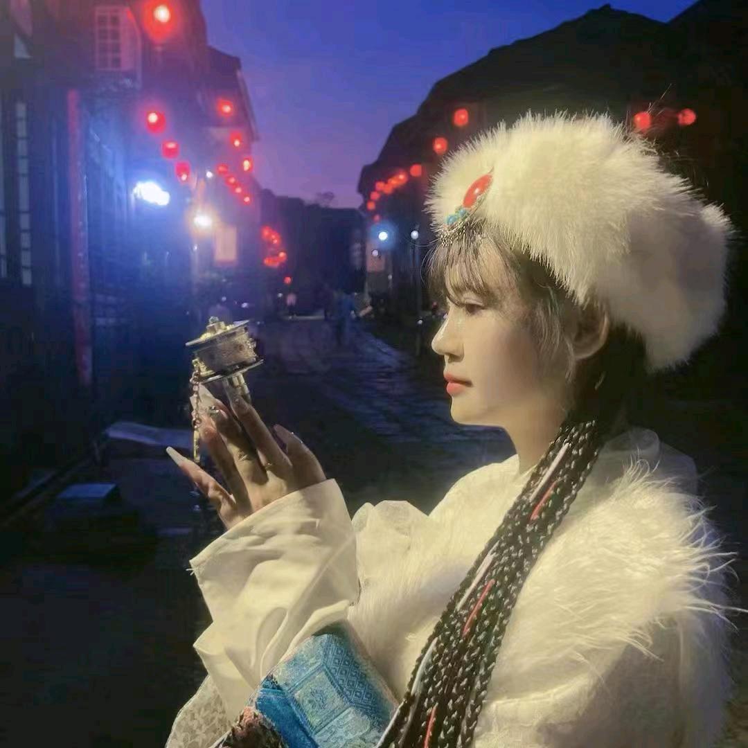 涵宝宝 (小白狮燕子管理)